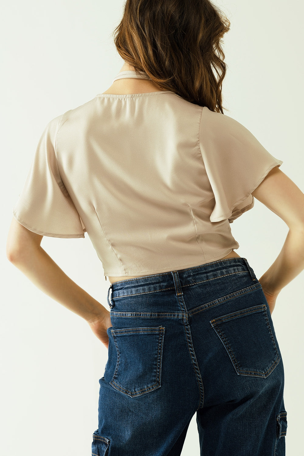 Beige V-neck Crop Top with Flower