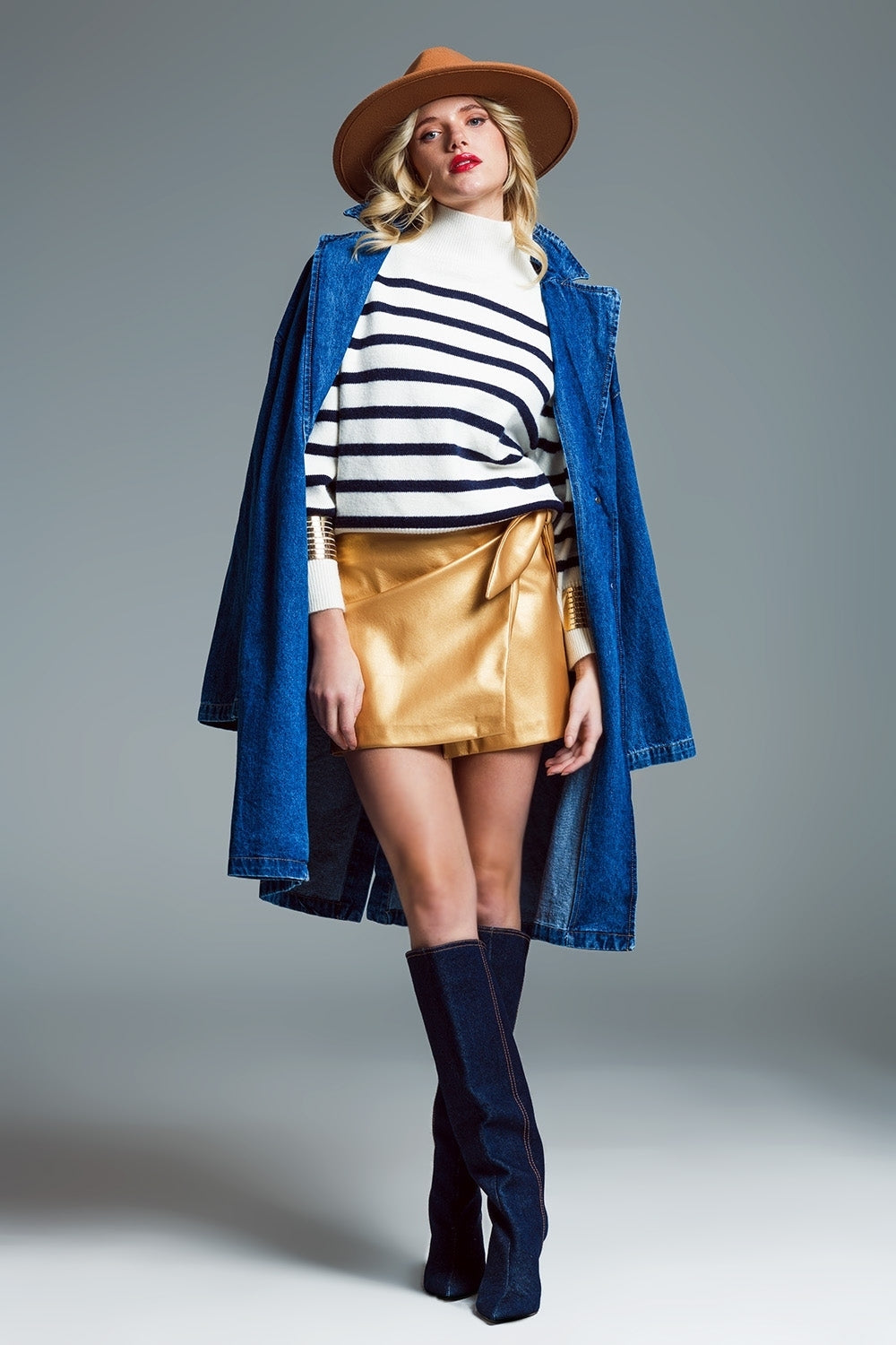 Leather Mini Skirt With Bow On The Side In Gold