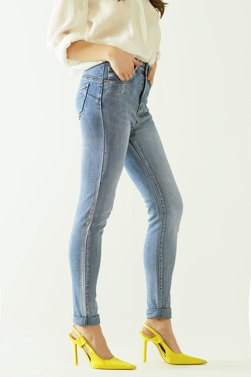 High-Waisted Jeans With Five Pockets With Silver Powder-Coated Effect