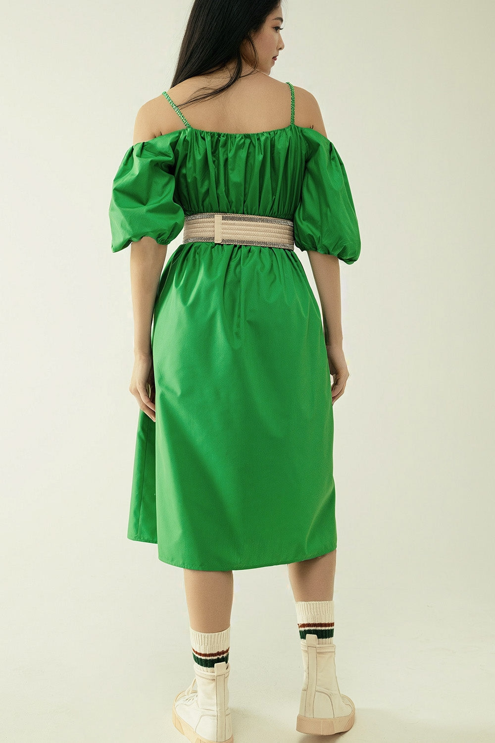 Midi Green Dress With Short Sleeves And Straps